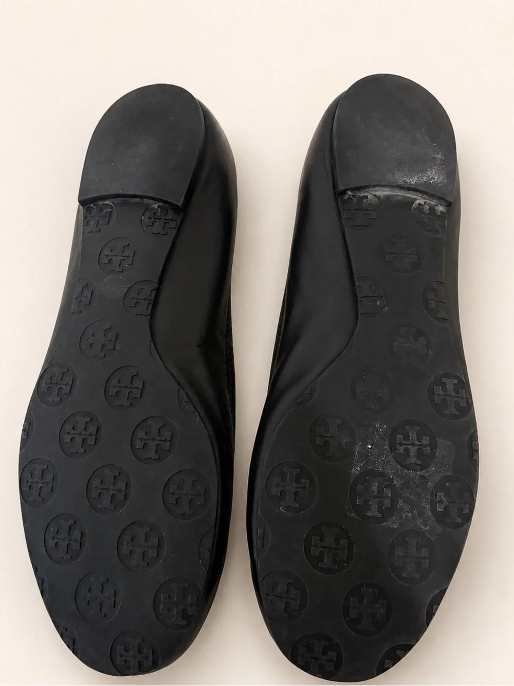 Tory Burch Black Leather Logo Ballet Flats Gold Medallion.